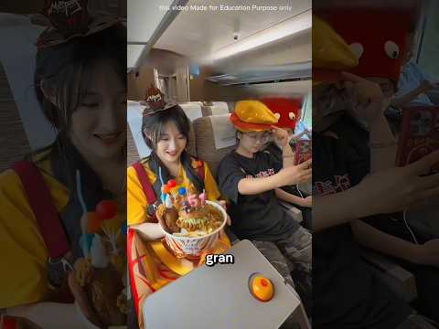 Iba a celebrar su cumpleaños sola… pero lo que pasó en el tren sorprendió a todos 😳🎂#shorts thumbnail