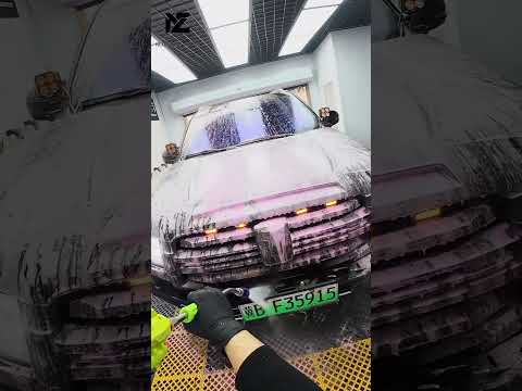 Oo Stop the Car ?? #shorts #short #trending #viralshorts #car #washing #china thumbnail