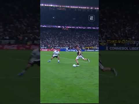 AÍ NÃO, HUGO SOUZA! 😳😳😳 PLATENSE AMPLIA APÓS FALHA DO GOLEIRÃO DO CORINTHIANS #shorts thumbnail