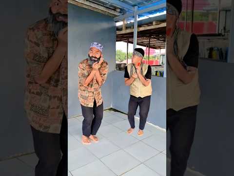kakek sakit disuntik cucu ! thumbnail