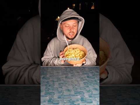 ile zarabia knajpa na zwykłym makaronie z czosnkiem za 42 zł? thumbnail