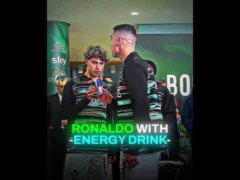 Ronaldo Eating Unhealthy Food 😳🤯 #football #shorts thumbnail