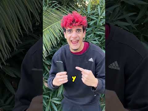 Le REGALO a mi MADRE el COCHE un COCHE por su CUMPLEAÑOS! thumbnail