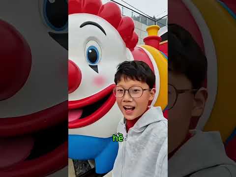 Đoàn tàu này hình chú hề 😮 thumbnail