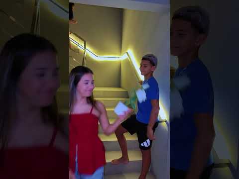 Uma flor pra uma beleza #explorar #vlog #arthursouza thumbnail