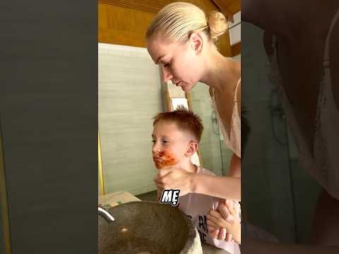 Con ơi để mẹ rửa mặt cho nhé thumbnail