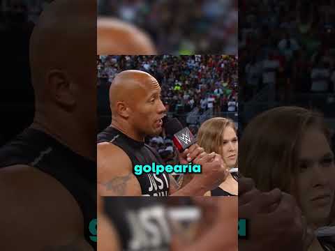 LA ROCA CASI GOLPEA A UNA MUJER!! 😂 thumbnail