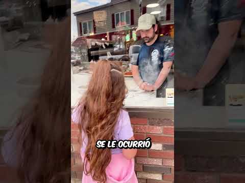 Este TRABAJADOR se ganó el CORAZÓN de TODO el MUNDO gracias a su BONITO gesto con la CHICA thumbnail