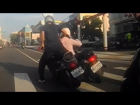 【車禍影片】為什麼要跑去撞人家（2026.05.20 臺南市永康區中華路 thumbnail