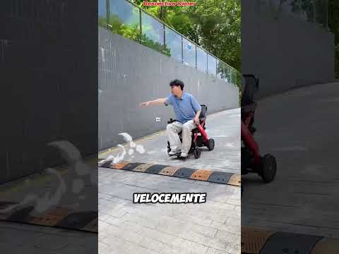 Ha regalato una nuova sedia a rotelle a sua madre… ma lei ha rifiutato di accettarla ?♿ thumbnail