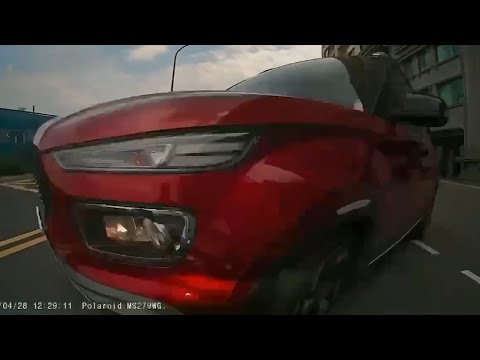 【車禍影片】這種驚喜先不要 thumbnail
