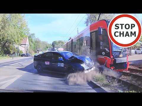Zderzenie taxi z tramwajem w Bytomiu #2237 Wasze Filmy thumbnail