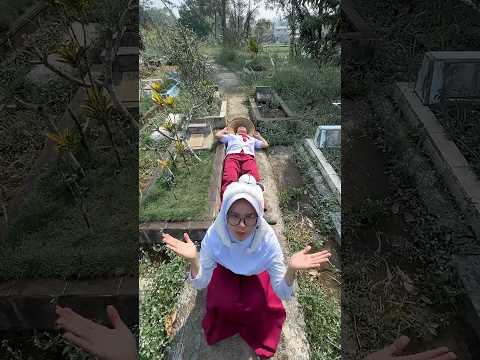 Meninggal Di Tanah vs Tangga ? thumbnail