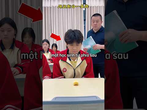 Thầy giáo bật cười khi các học sinh thực hiện thử thách đập quả 😂 thumbnail