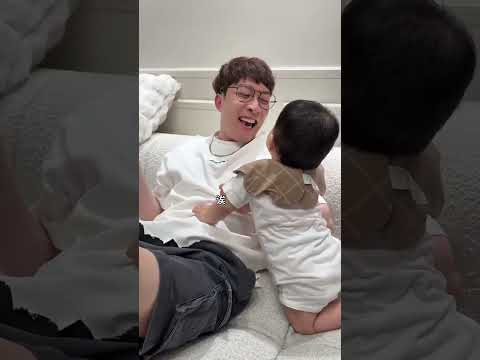养娃一年已经开始报恩了！ #带娃日常 大赏 #爸爸带娃 #搞笑 thumbnail
