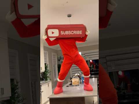Subscribe head found me and he is not leaving!! thumbnail