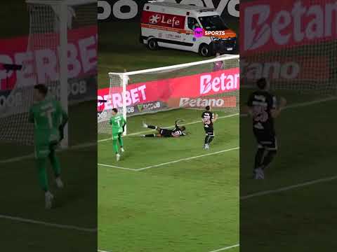 O MOLEQUE É LISO DEMAIS, QUE GOLAÇO DO BRAGANTINO! #shorts thumbnail
