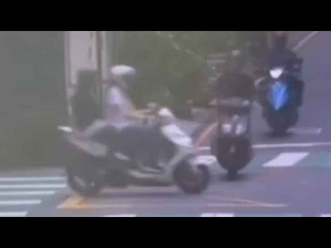 【車禍影片】無號誌路口，三個在地人（2026.06.01 桃園市桃園區南門街 thumbnail