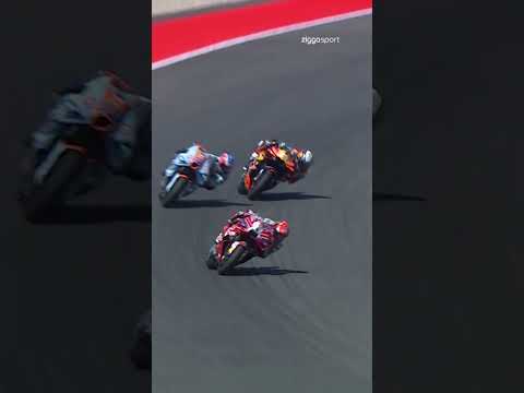 ⭐ OVERTAKE VAN DE WEEK ⭐ #ZiggoSport #MotoGP #Ogura #Acosta #ItalianGP 🇮🇹 thumbnail