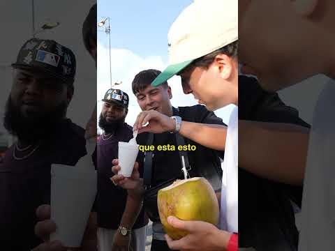 La Comida Del Barrio Sabe Diferente thumbnail