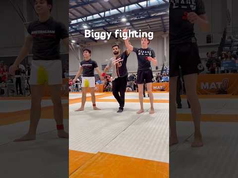 Biggy Norris fighting thumbnail