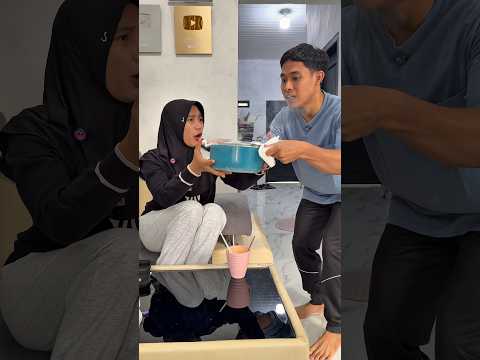 Si doi kepanasan #shorts #minivlog #comedy #bocilwargads #maspreman #sidoii thumbnail