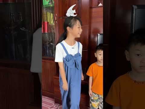 潼潼想吃酸奶布丁，姐姐买来QQ糖帮弟弟做！#shorts #funny #搞笑 thumbnail