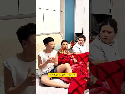 Cậu bé ngủ mơ sập nhà và bị trâu húc dạo Bố Mẹ sợ  hết hồn #shorts #funny #haihuoc thumbnail
