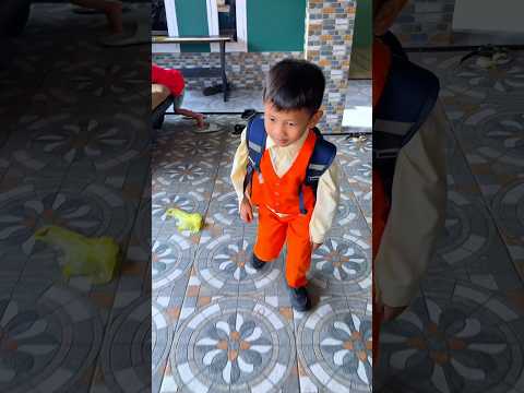 Abidzar berangkat sekolah,ajmal pengen ikut engga di ajak sama mama thumbnail