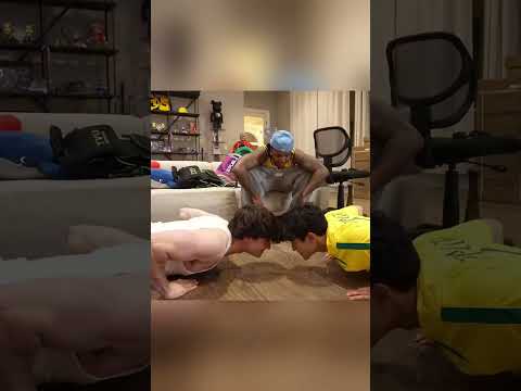 Jason Does a Push-Up Fade With Max’s Cameraman ?? thumbnail