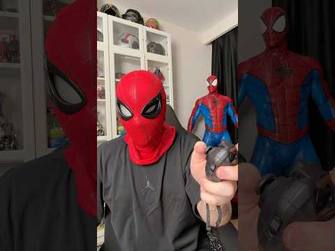 GÖZLERİ HAREKET EDEN KUAMNDALI SPIDERMAN MASKESİ!!? #emreuzunboy #spiderman #unboxing #shorts thumbnail