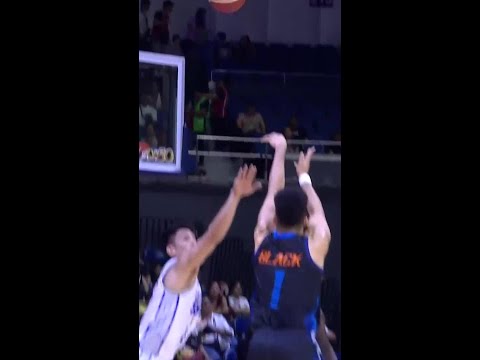 Aaron Black DRILLS BACK-TO-BACK TREYS 🔥 for Meralco in 2Q | PBA Season 50 Commissioner’s Cup Semis thumbnail