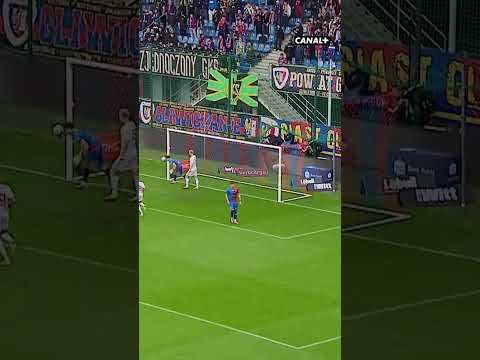 GOL W PIERWSZEJ MINUCIE MECZU! ⏱️⚽ JEAN CARLOS DAJE PROWADZENIE RAKOWOWI! #ekstraklasa #piłkanożna thumbnail