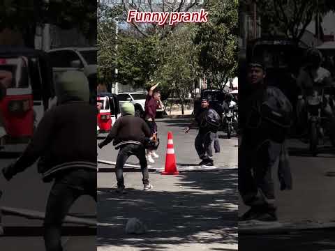 Funny prank😂#funny#prank#funnyprank#foryou#funnyvideos thumbnail