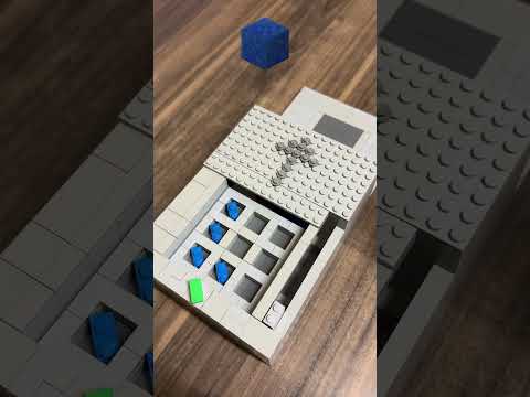 Crafting Minecraft Block of Lapis Lazuli BUT Lego! thumbnail