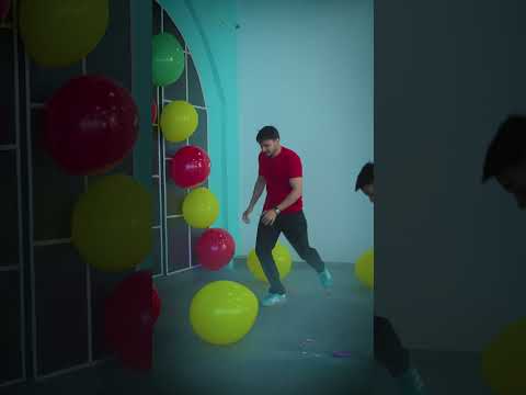 BALLOON फोड़ो 🎈 aur जीतो ₹10,00,000 के iPhone 📱#shorts thumbnail