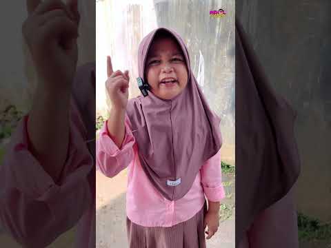 AZKA ISENG NUTUPIN PLAT NOPOL MOBIL IBU MIMI😁🙈🙏 #comedy #hiburansegar #funny #shorts #humor thumbnail