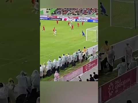 إحتفال بالهدف كاد ينتهي بكارثة😱! thumbnail