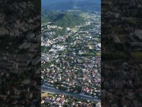 Një burrë 55-vjeçar nis palestrën, bën botox dhe vishet si i ri! Rinisje apo frikë nga plakja? thumbnail