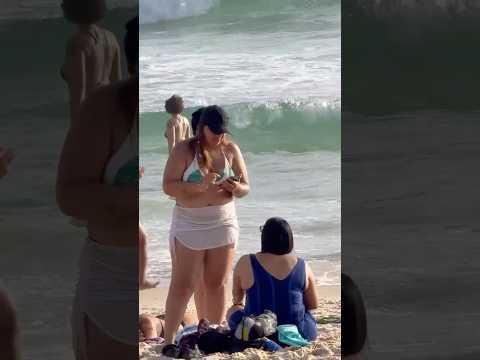 🇧🇷 Leblon Beach A Peaceful Day thumbnail