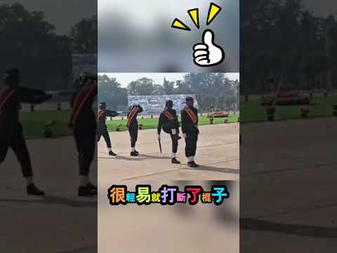印度士兵尷尬又心酸的時刻 thumbnail