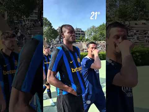 In the heart of Milan, our champions and our trophies ?? thumbnail