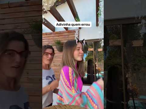ENSINANDO DANCINHA PRA MÃE thumbnail