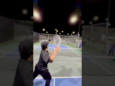 The Best Paddle in #pickleball #jamiefoxx thumbnail