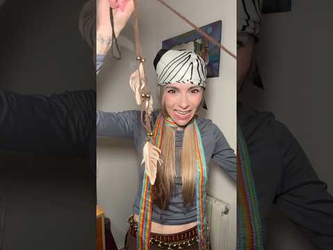 Como siento que son los outfits de las influencers para Coachella! #humor #comedia thumbnail