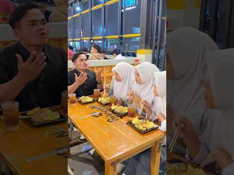 Padahal cuma do'a doang makanan babeh pun ludes😤😭 #funny #comedy thumbnail
