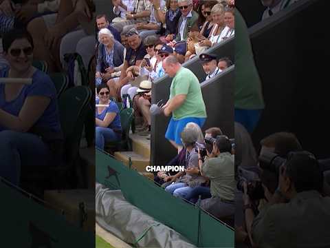 Der Fan der beim Wimbledon der Frauen mitgespielt hat 🤯 #shorts thumbnail