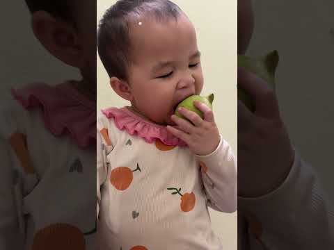 Bắt gặp các cháu ăn vụng thumbnail
