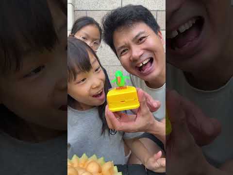 Cool Items! These strange gadgets made life much easier #viral #gadgests #creative #shorts thumbnail