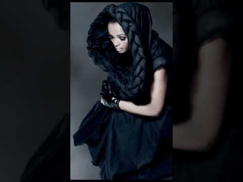 Simphiwe Dana - State of Emergency (Visualiser) thumbnail